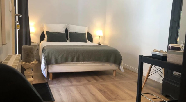 Gite de La Chapelle, Varaa Bed and Breakfast  