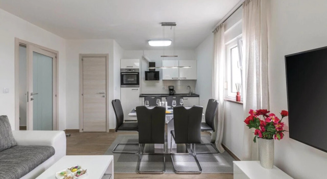 Nice Home in Vodnjan With Wifi and 2 Bedrooms