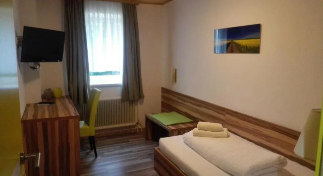 Josepha Hirsch Gästehaus, Book Hotel  