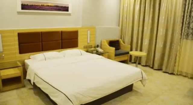 Zhanjiang Dongjian Xiaochengzhixing Hotel, Buchen Sie Hotel Zhanjiang Guangdong