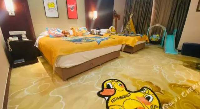 Zhongjia Palace Hot Spring Hotel, Book Hotel Hoteller i Beijing Province med parkering, Parkering