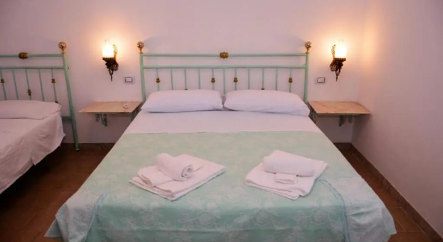 Antony's house, Buchen Sie Hotel Porto Cesareo Porto Cesareo