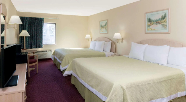Четырёхместный люкс Days Inn by Wyndham Mount Vernon