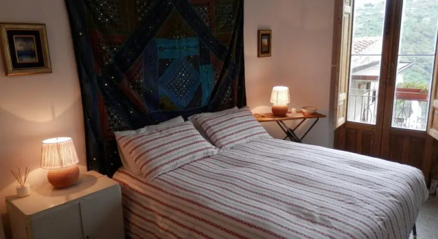 Al Fakhar, Buchen Sie Hotel Ficarra Sizilien