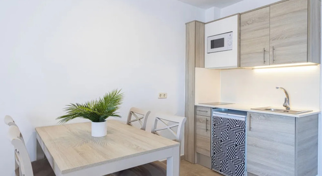 Апартаменты Superior с балконом SOL by Meliá Cala dOr Apartamentos