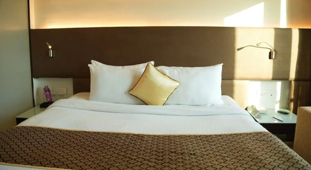 Двухместный номер Executive с балконом Regenta Central Grand Exotica