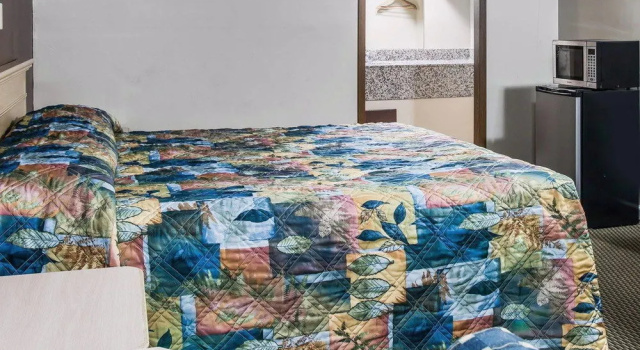 Days Inn Battle Creek, Buchen Sie Hotel Battle Creek Michigan