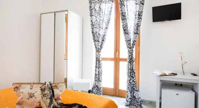 Standard- dobbelt værelse med altan B&B Teta