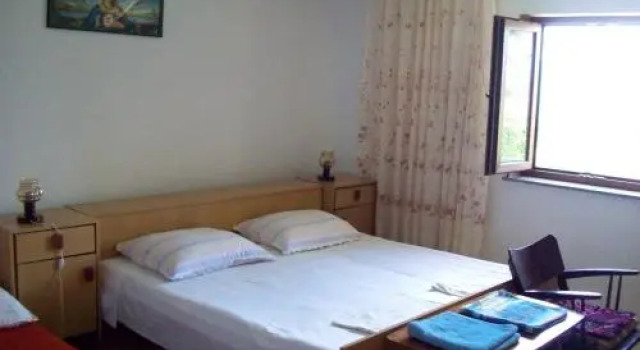 Guest House Julia, Rezerwuj Pensjonat Senj 