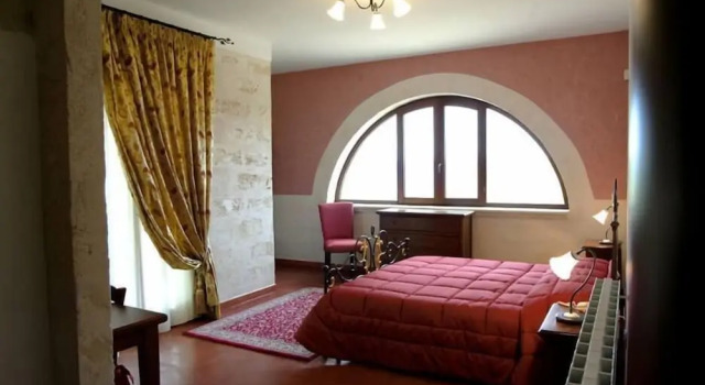 Villa Flora Baia degli Ulivi, Varaa Villa Santeramo in Colle Bari Province