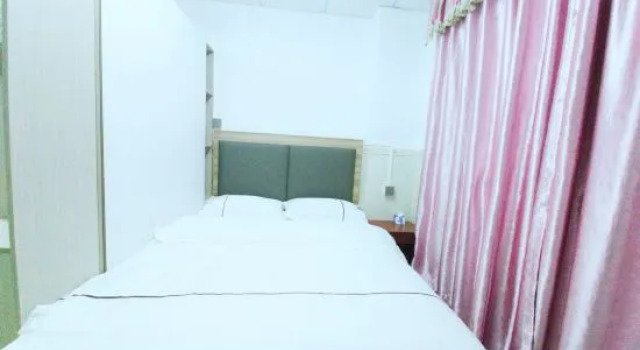 Люкс Luxury Oyo Baihe Hostel (Zhongshan Xiaolan)