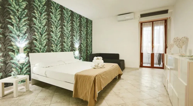 House Tarsia By Napoliapartments(Contact To Property 7 Days In Advance), Забронировать Апартаменты/квартира Апартаменты Неаполя, рядом с Accademia di Belle Arti di Napoli, Апартаменты/квартира