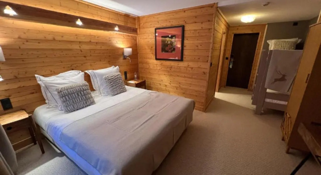 Семейный номер Standard Everest Hotel
