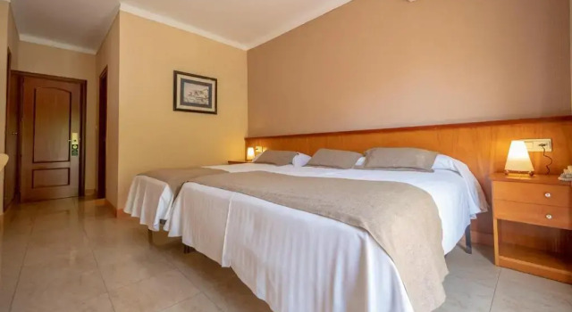 Номер Comfort Hostal Gallet