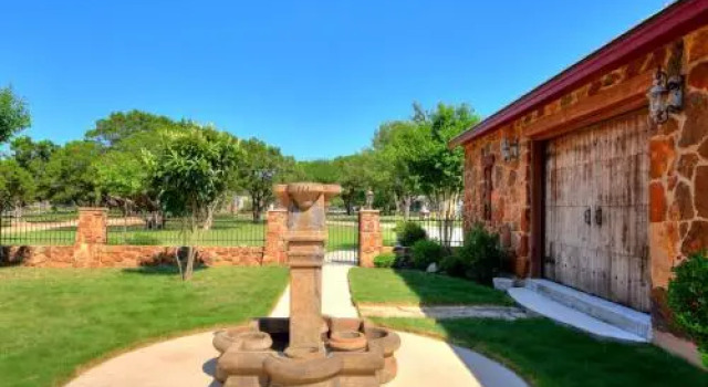 Sterns Estate #149387, Rezervasyon Daire Sunset Valley Teksas