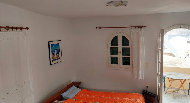Akrotiri Cosy Studio with Patio and View, Забронировать Апартаменты/квартира Апартаменты Тхира, Апартаменты/квартира