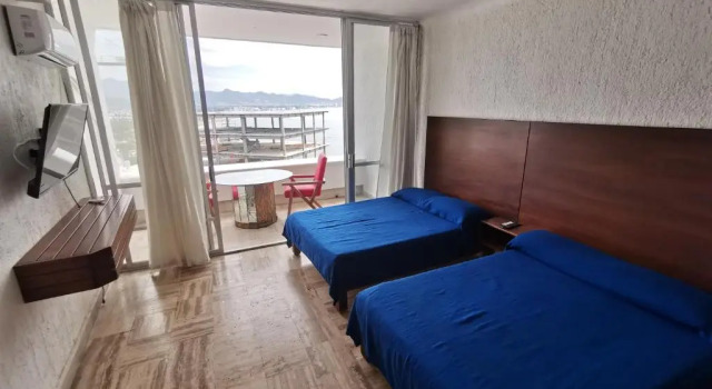 63 Peninsula del Capitan, Book Lejlighed Hoteller i Manzanillo med parkering, nær Las Hadas Golf Course, Parkering