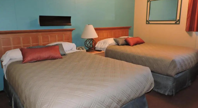 Четырёхместный номер Standard Kokopelli Inn
