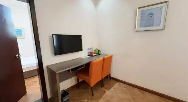 Люкс Business Mifang Hotel (Urumqi Miquan No.1 Middle School)
