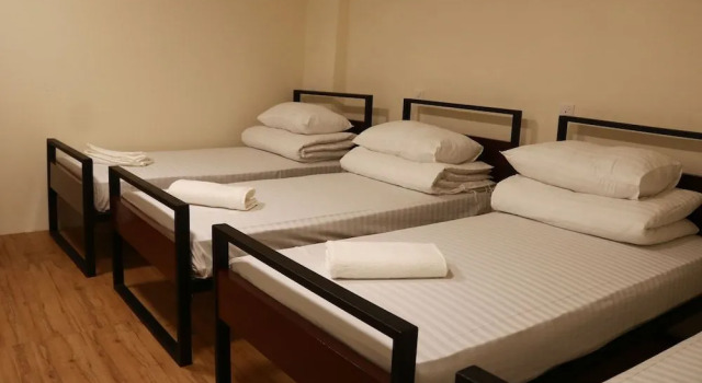 Friends Perk Hostel, Забронировать Хостел Хостелы Куала-Лумпура, рядом с Башни-близнецы Берджая Таймс-Сквэр, Хостел