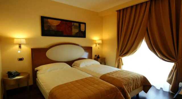Двухместный номер Economy Bram Hotel