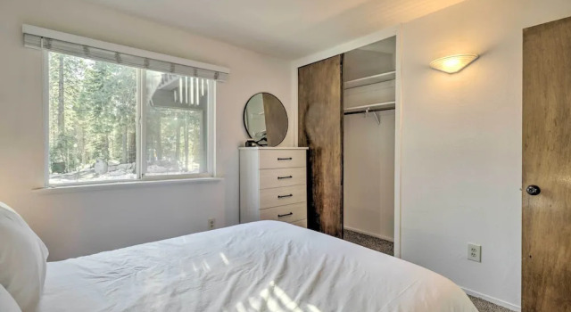 Коттедж Ski and Soak Hot Tub Haven in Tahoe City!