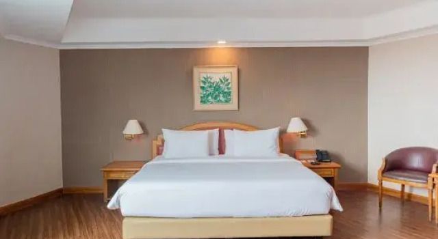Business Suite Tavia Heritage Hotel