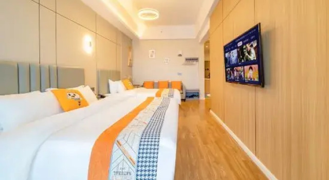 Трёхместный семейный люкс Yachne Light Luxury Hotel