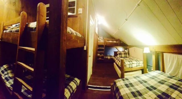 Secluded 6 Acre Property near Mountain Road, Забронировать Отель Киллингтон Killington Ski, рядом с Appalachian Trail Adventures