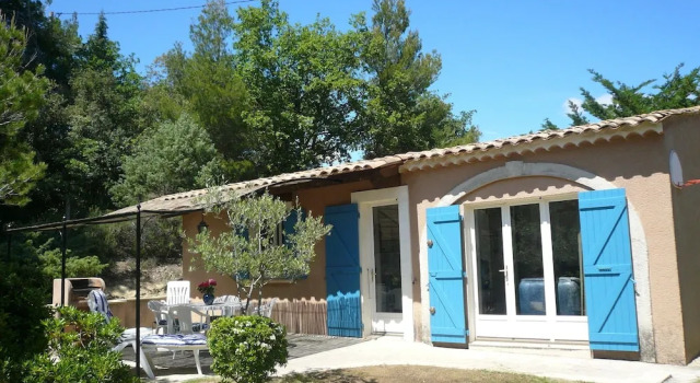 Holiday Home in Buisson With Private Pool, Prenota Hotel Buisson Valchiusa