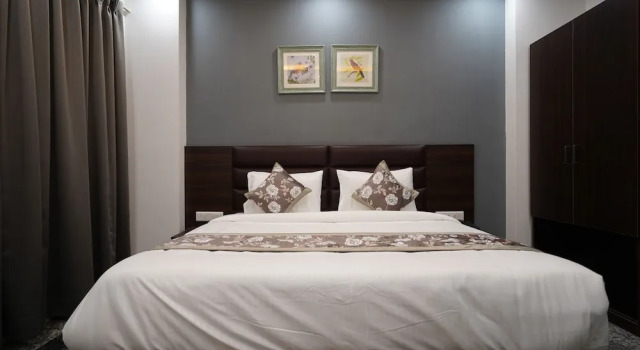 Номер Deluxe Posh Garden Inn Artemis Hospital Road Gurgaon