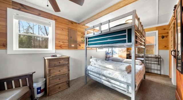 Blue Bonnet's Cabin Nestled in Nature, Reserva ahora Hotel Avinger Texas