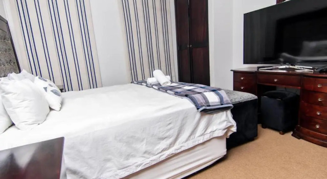 Номер Classic Royal Guesthouse