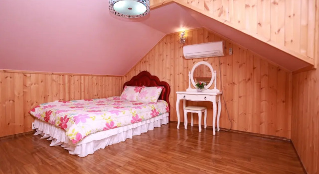 Fulnaeum House Pension