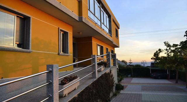 Apartamentos Turisticos Mirador de Ons, Забронировать Апартаменты/квартира Отели Айос с бассейном, Бассейн