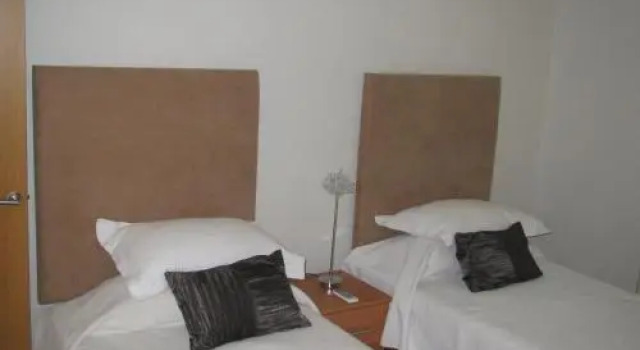 Sacha Tourist Residence 1, Buchen Sie Hotel Hotels in Blue Bay mit Pool, Schwimmbad