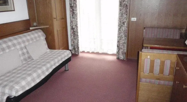 Residence Sausalito, Забронировать Отель Отели Сельва-ди-Валь-Гардена с парковкой, рядом с Бугельный подъёмник Кадепунт, Парковка