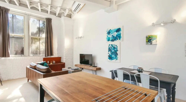 Spacious 1 Bedroom Apartment in Teneriffe, Brisbane