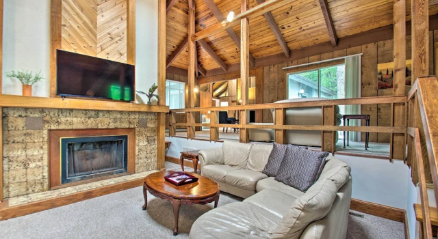 Vintage Massanutten Resort Villa w/ Deck!, Buchen Sie Resort Massanutten Virginia