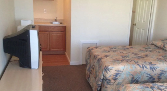 Island Breeze Motel, Buchen Sie Motel Hotels in Wildwoods Beach mit Parkplatz, Parkplätze