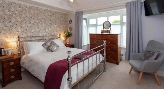 Номер Deluxe Avalon House B&B
