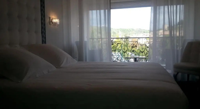 Номер Comfort Hôtel Les Deux Lions