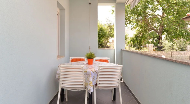 Апартаменты Apartments Tanja 100