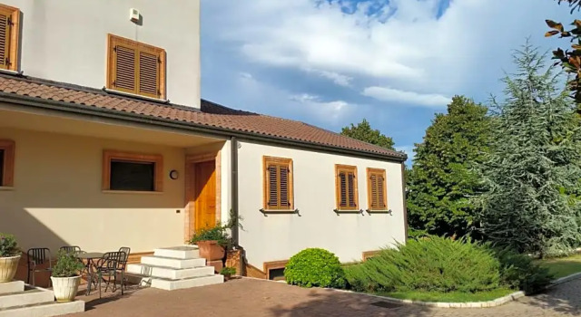 Bed  Breakfast Il Mandorlo, Rezervovat Hotel Civitanova Marche 