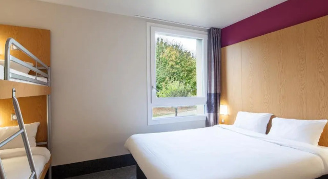 Четырёхместный номер B&B HOTEL Marne-la-Vallée Torcy Gare 3 étoiles