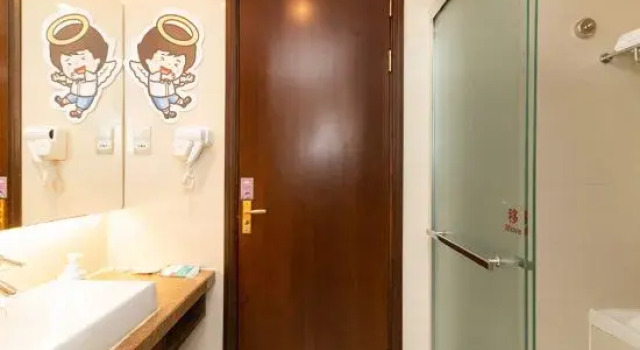 Кровать в общем номере (женский номер) Sanwant Hotel Huaian