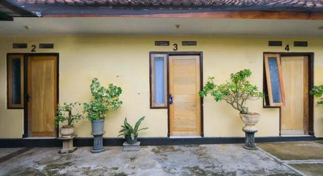 OYO 2497 Pesona Guest House, Book Guesthouse Guest Houses in East Java, Guesthouse