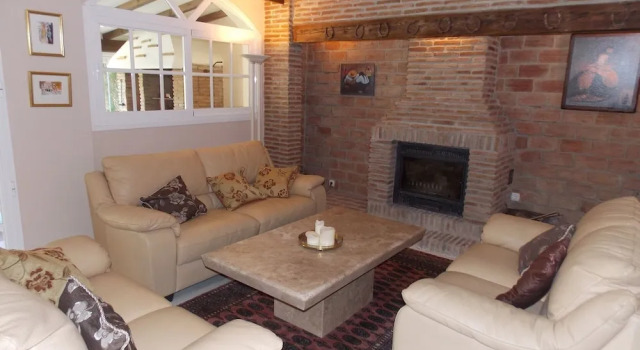 Spacious Townhouse Near Beaches & Golf