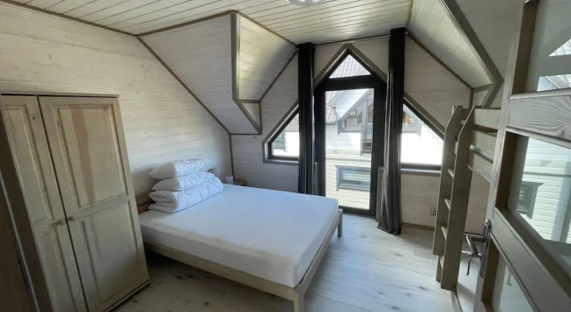 Large Holiday Homes Close to the Beach