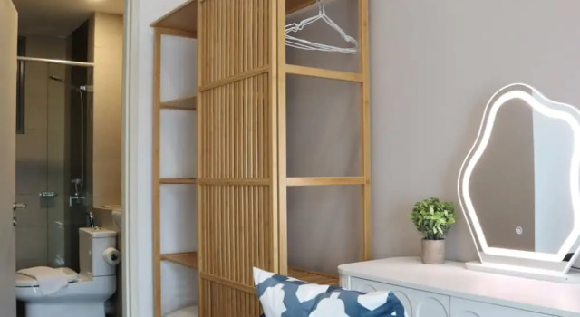Апартаменты Comfort Homi Breeze at Sutera Avenue